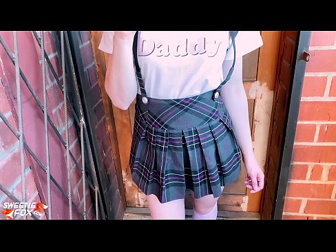 ❤️ Schoolgirl ດູດ dick ຂອງນາງເລິກແລະ fucks ແທນທີ່ຈະຫ້ອງຮຽນ. ☑ ໜັງໂປ້ພາສາລັດເຊຍ ທີ່ lo.porn-mate.ru ﹏